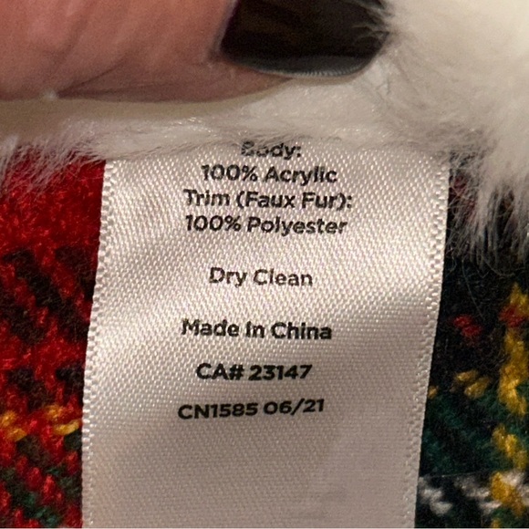 Talbots Red Plaid Tartan Throw Blanket Fleece Christmas Holiday Seasonal - Picture 3 of 5